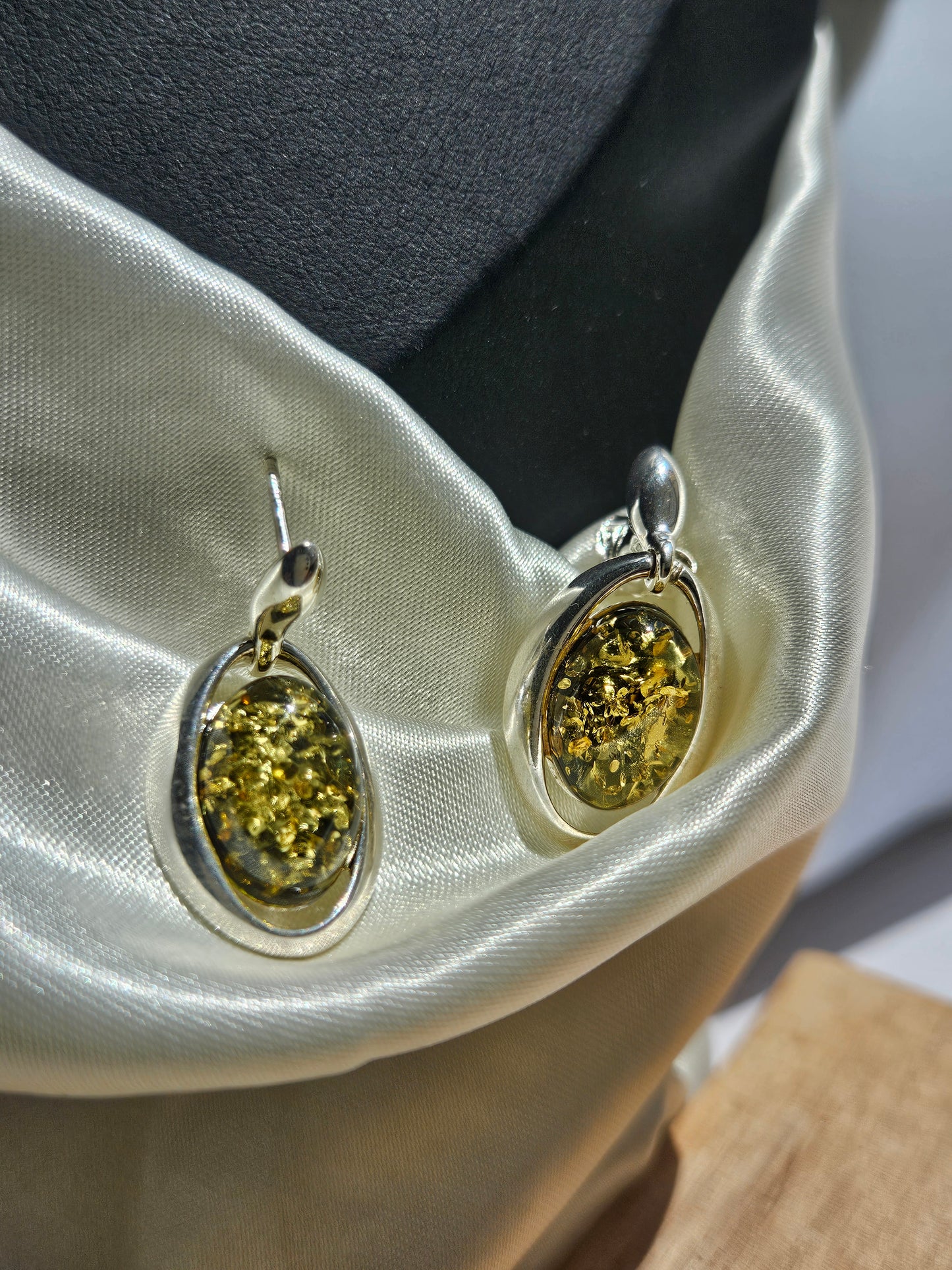 Natural Huapo Green Earring