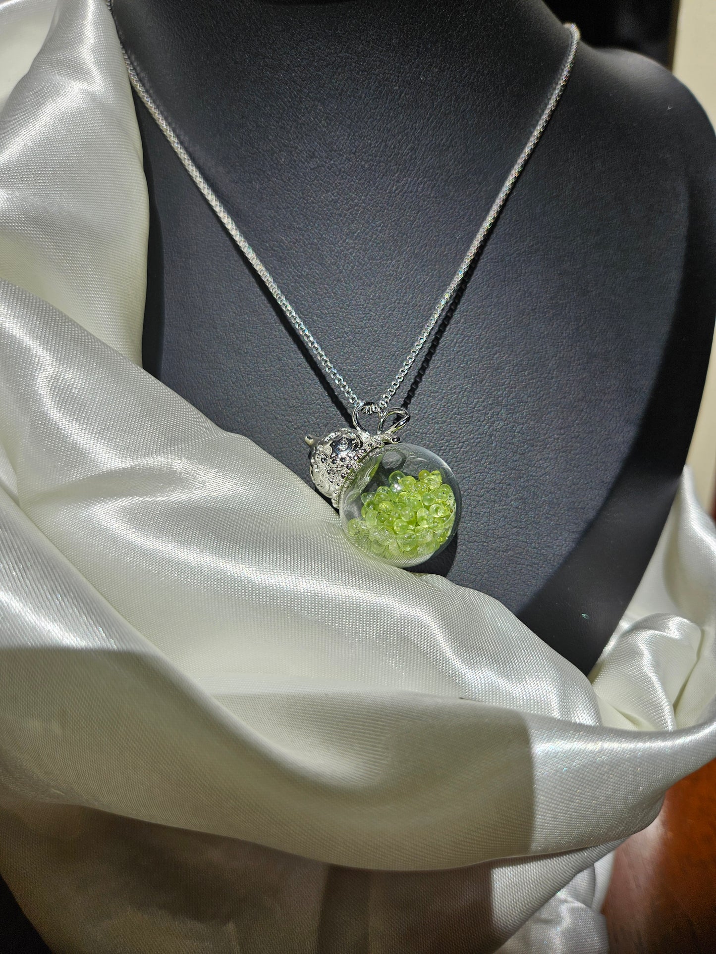 Natural Olivine Wishing Bottle Round Shape Necklace