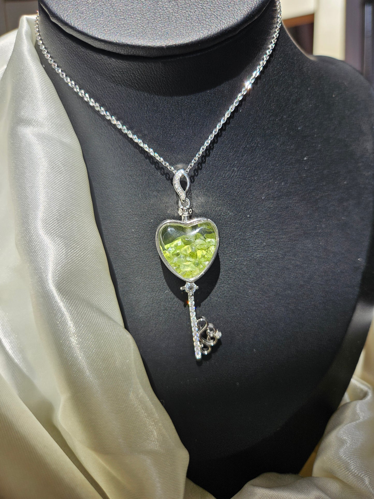 Natural Olivine Wishing Bottle Key Shaped Necklace Silver Plated