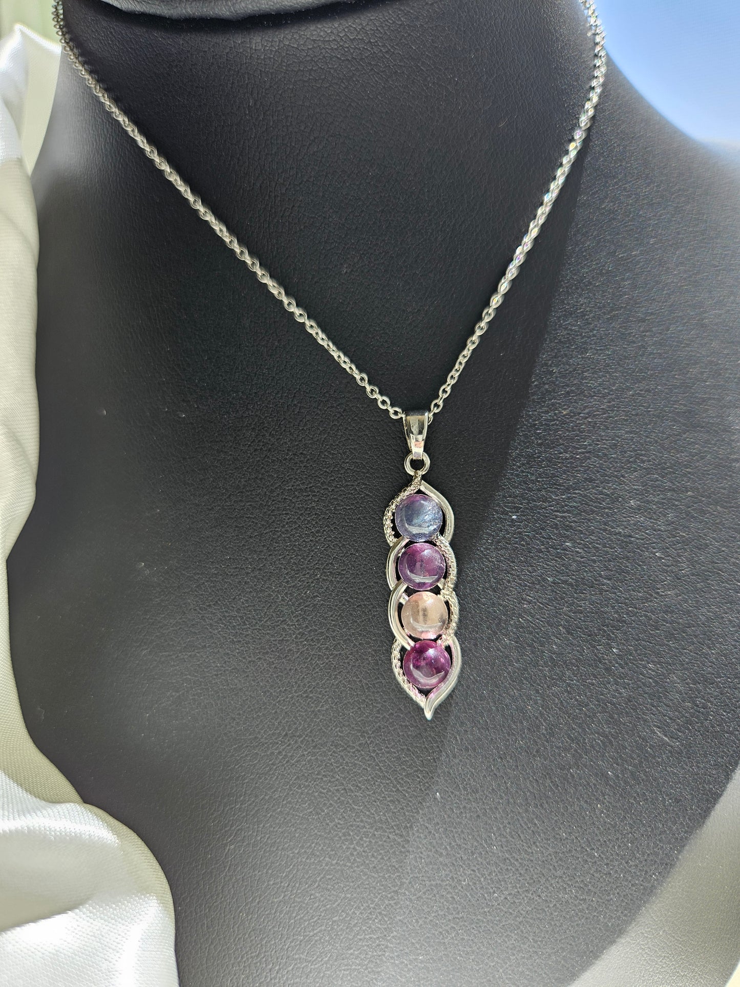 Natural Fluorite Bean Pod Shaped Necklace Silver Plated