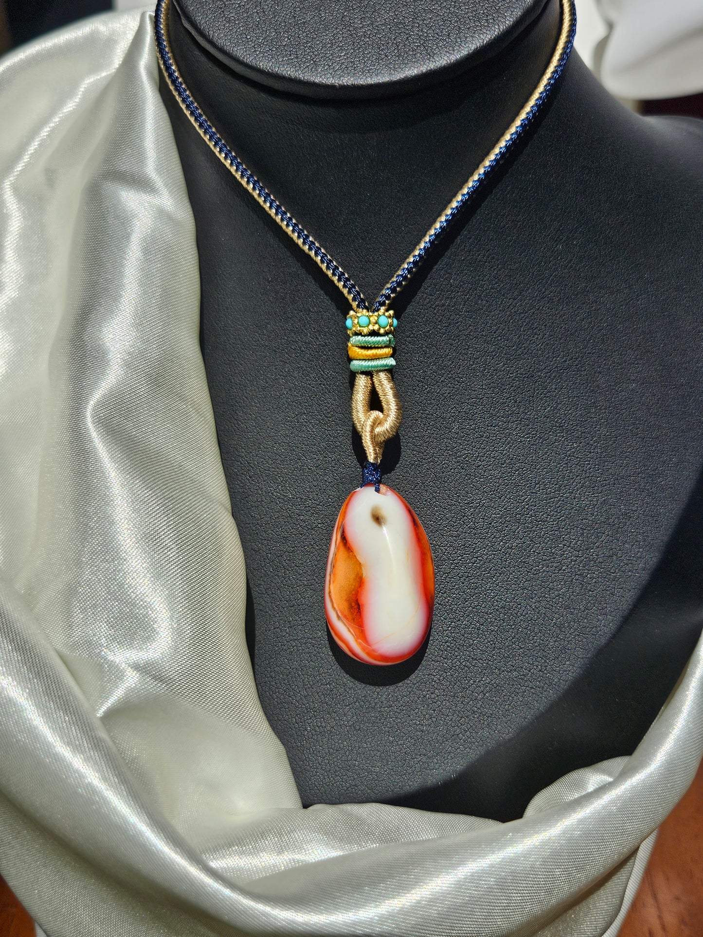 Natural agate double-sided different natural texture unique vintage pendant necklace