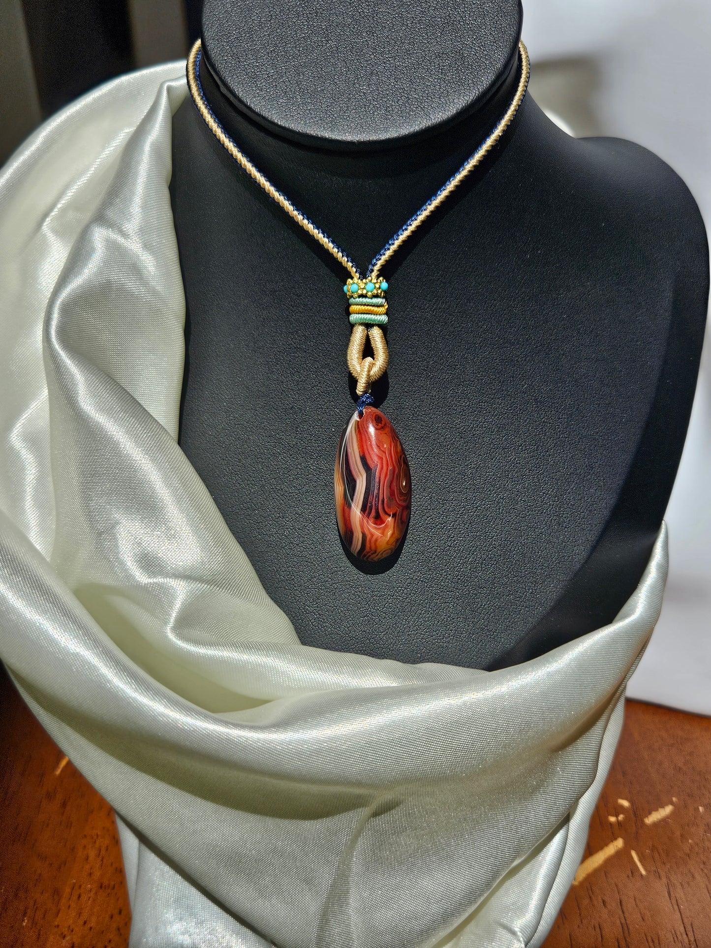 Natural agate double-sided different natural texture vintage pendant necklace
