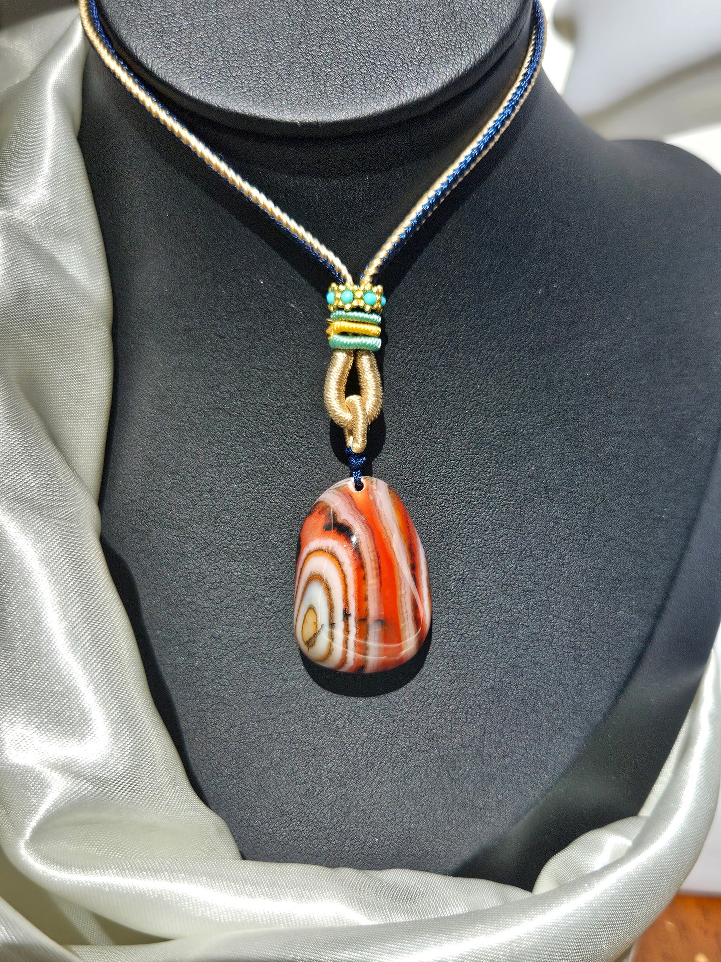 Natural agate double-sided different natural texture vintage pendant necklace