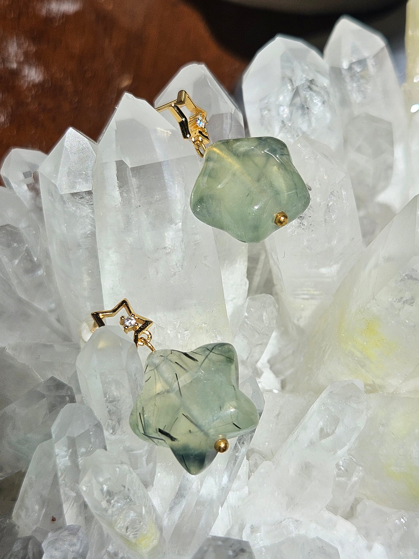 Natural Green Crystal Black Rutilated Quartz Star Shape Pendant Necklace