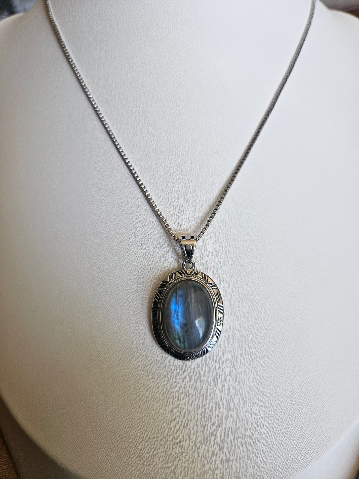 Natural Moonstone Oval Necklace Silver Plated