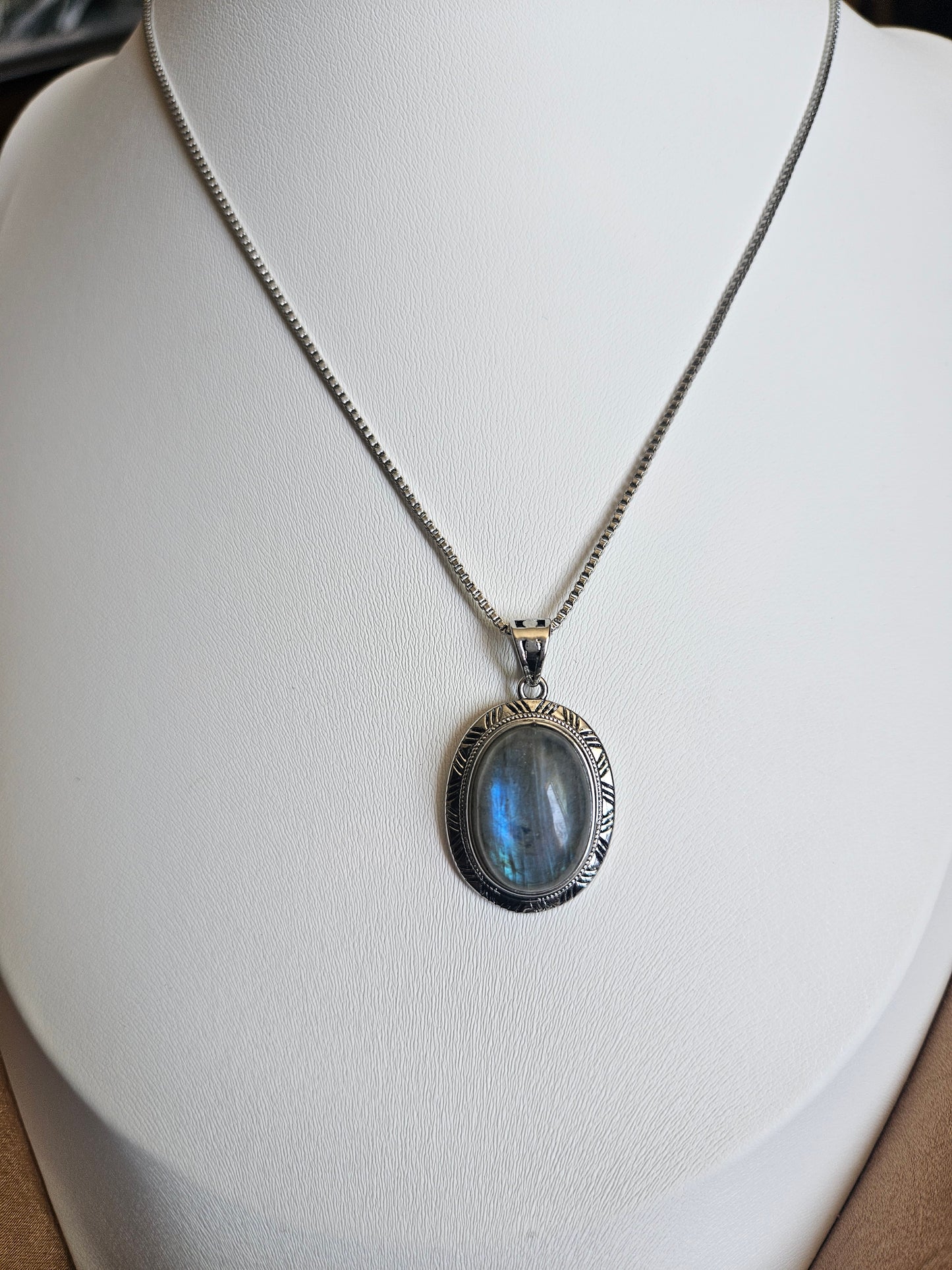 Natural Moonstone Oval Necklace Silver Plated