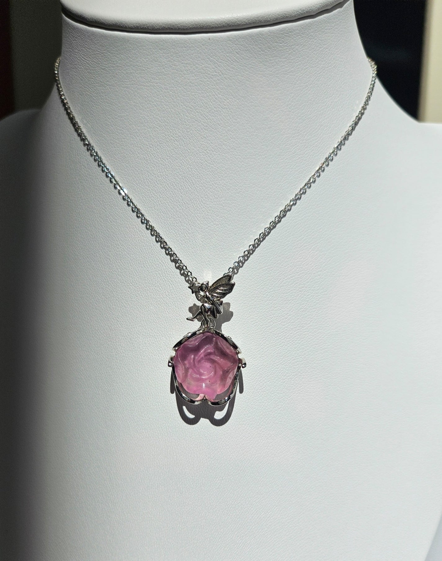 Natural Fluorite Flower Shaped Necklace Silver Plated