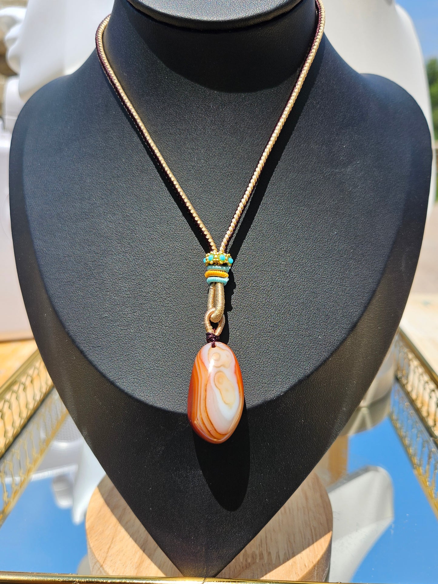 Natural agate pendant necklace with natural different textures on both sides