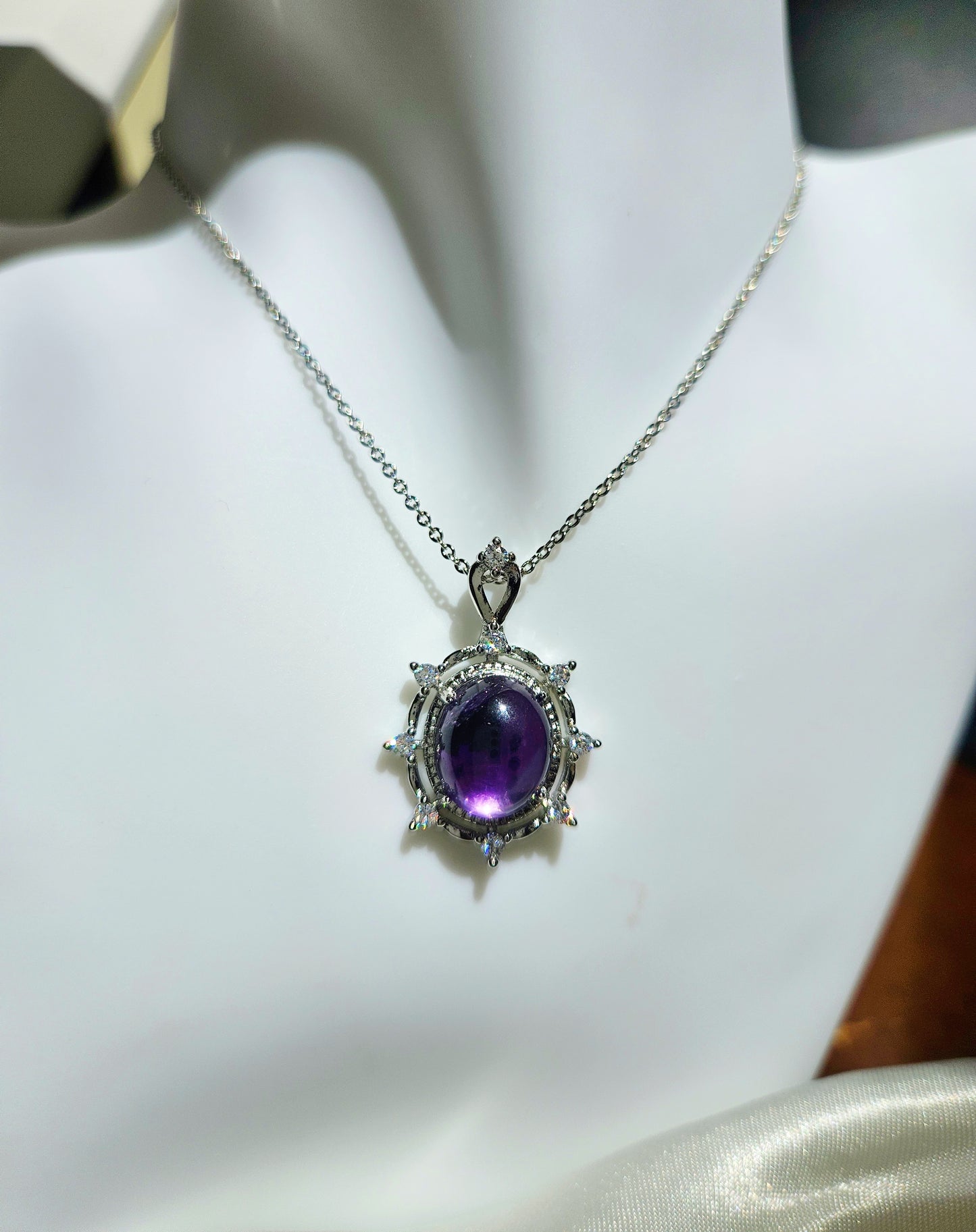 Natural Amethyst Oval Vintage Pendant Necklace