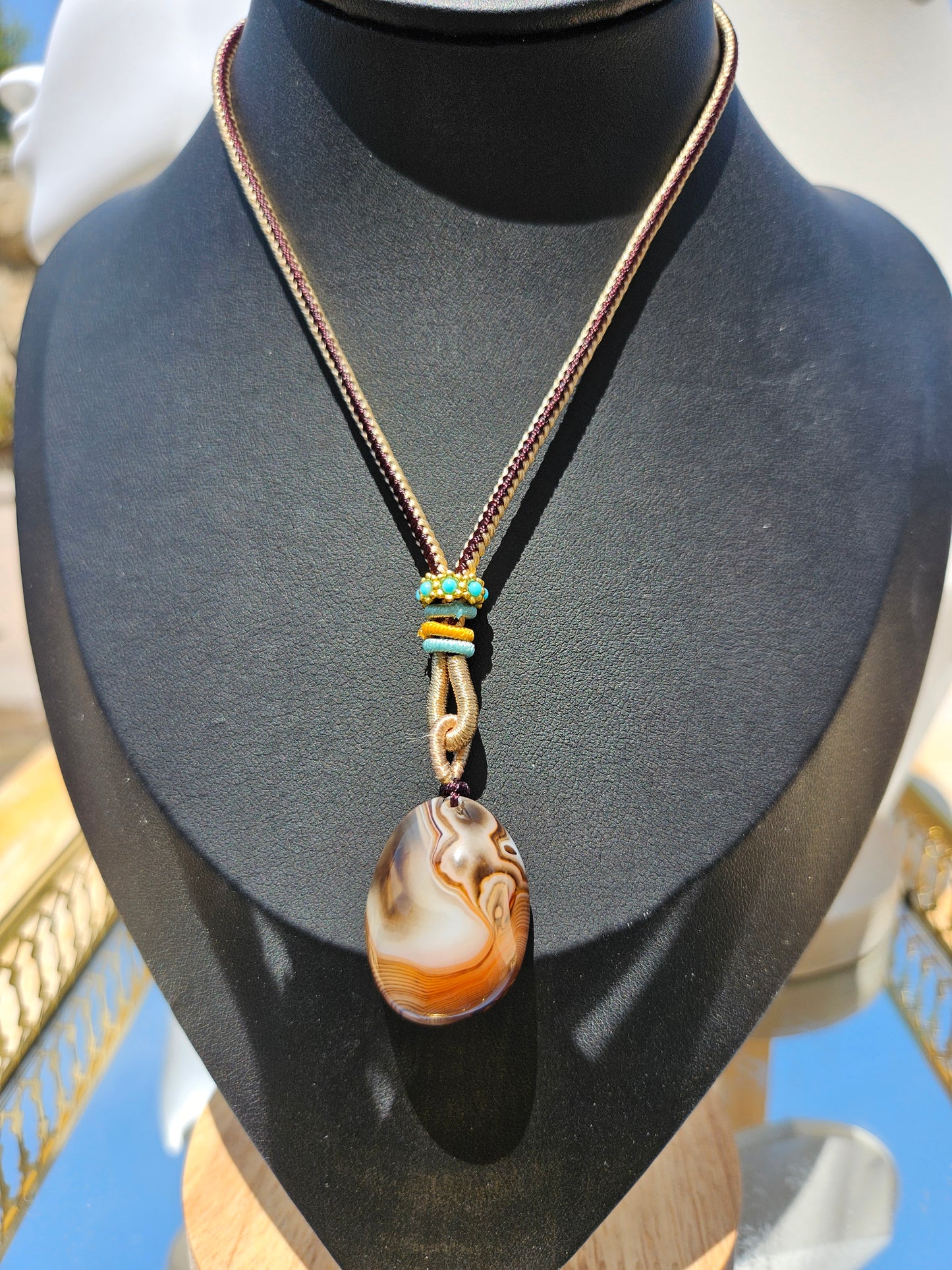 Natural double-sided agate pendant necklace with different textures