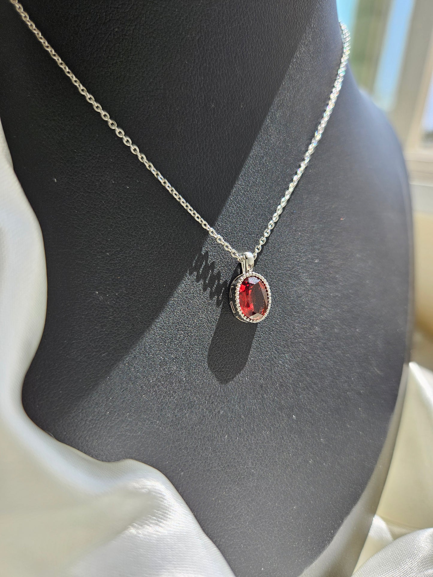 Natural Red Garnet Oval Shape Necklace Silver Plated