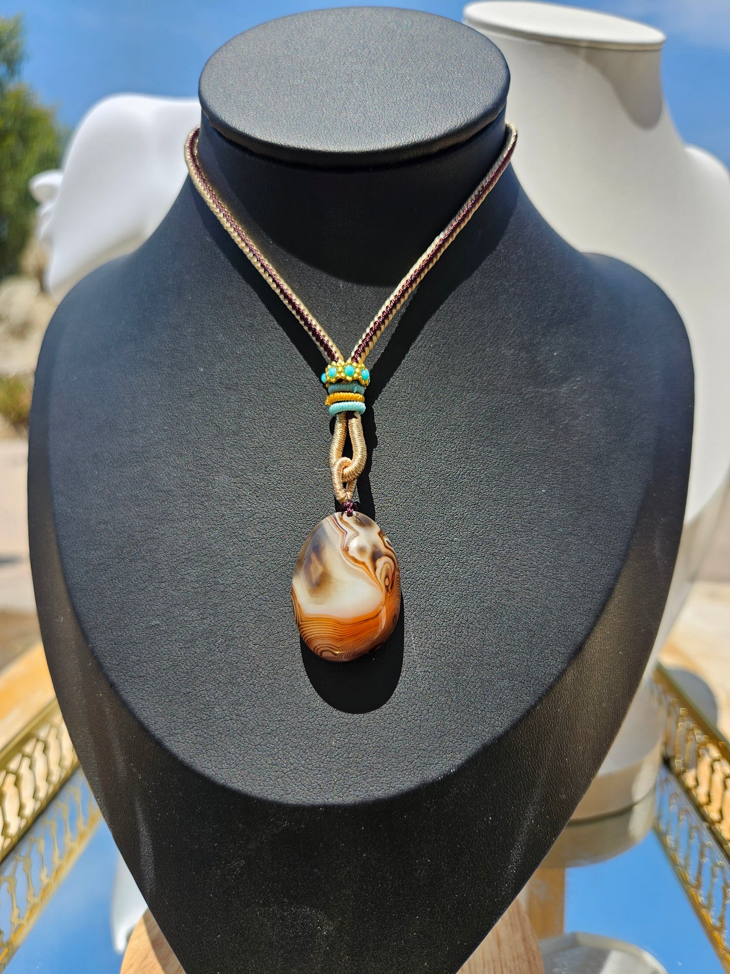 Natural double-sided agate pendant necklace with different textures