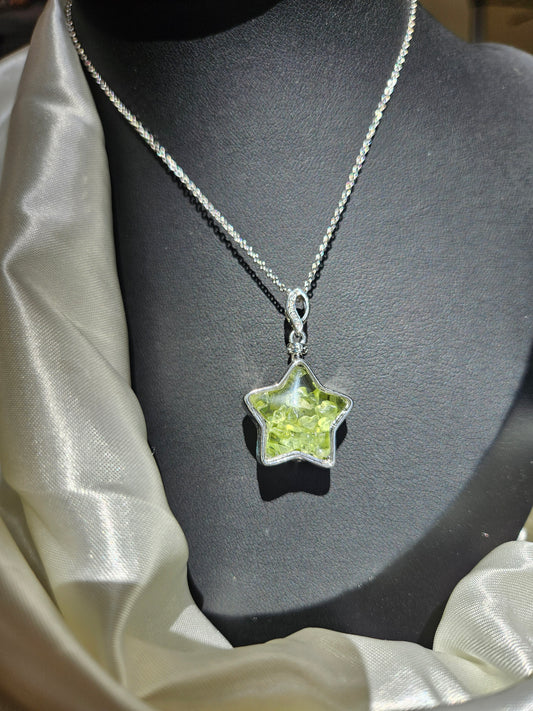 Natural Olivine Wishing Bottle Star Shape Necklace Silver Plated