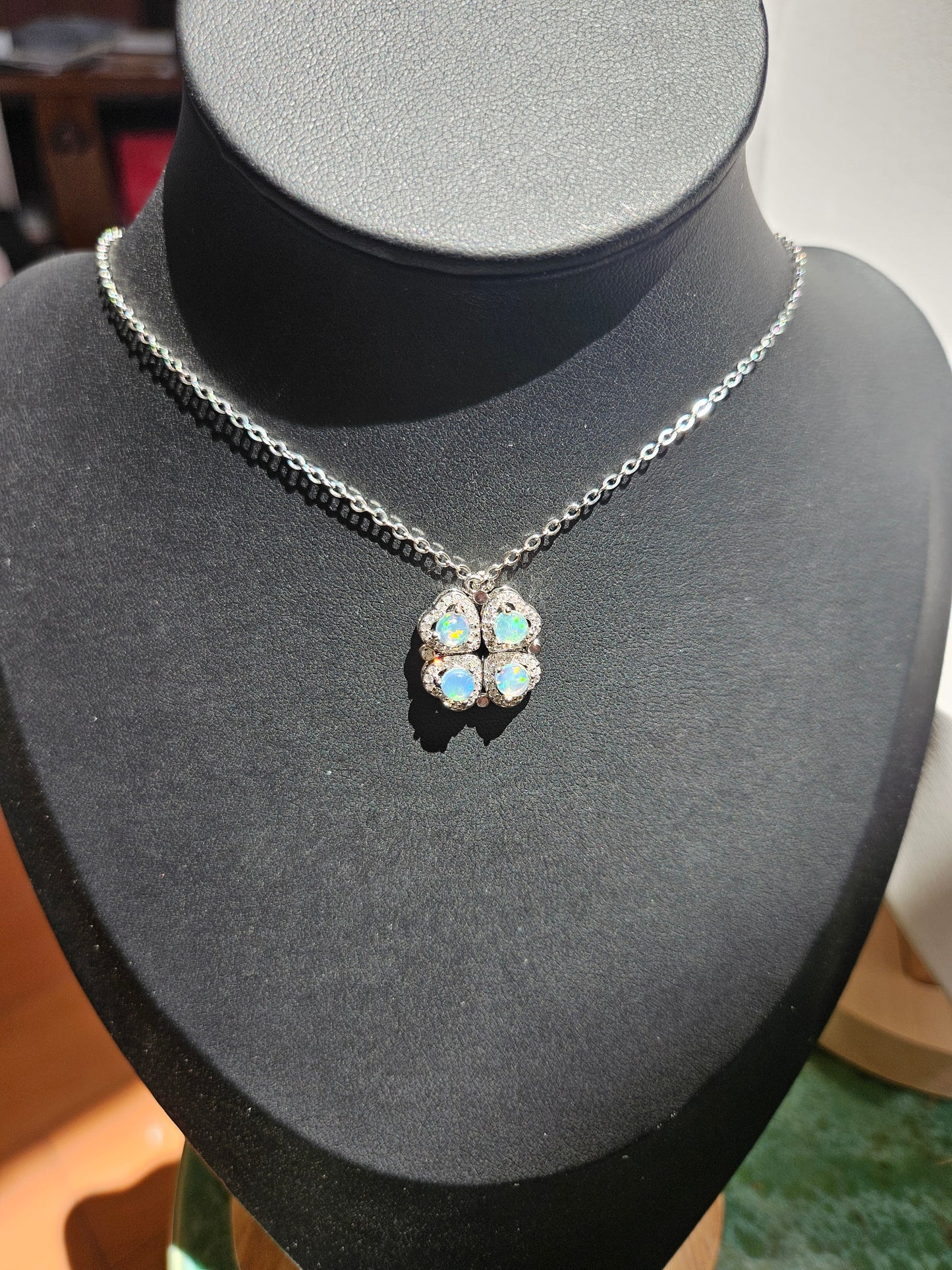 Natural Opal Four Leaf Clover Necklace Openable