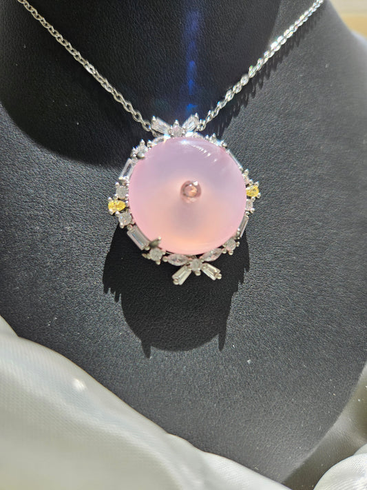 Natural pink chalcedony donut-shaped gemstone luxury inlaid zircon pendant necklace