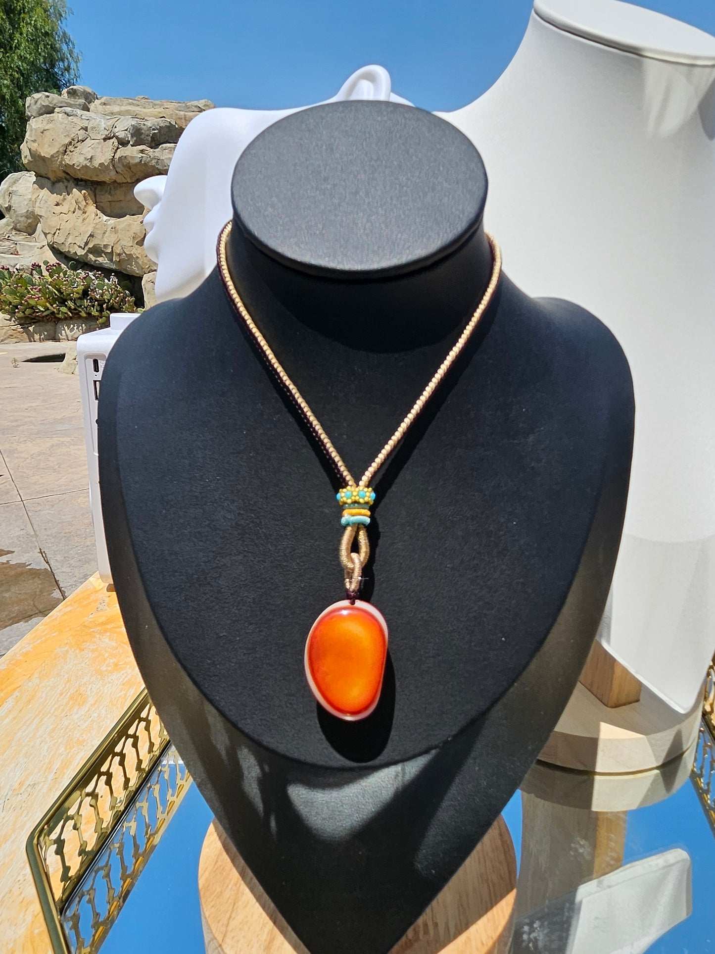 Natural agate pendant necklace with natural different textures on both sides