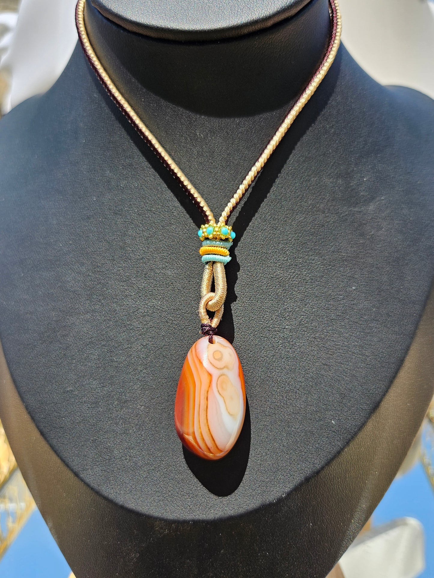 Natural agate pendant necklace with natural different textures on both sides