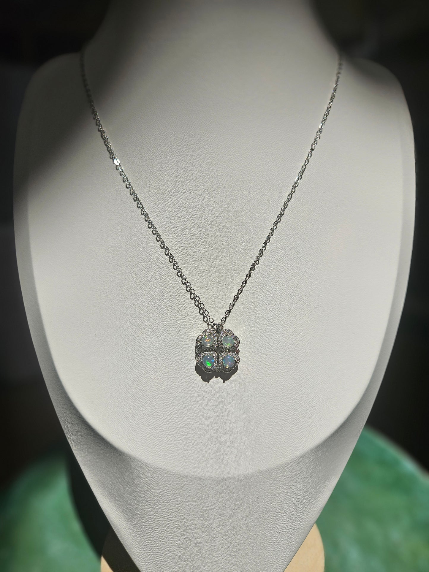 Natural Opal Four Leaf Clover Necklace Openable