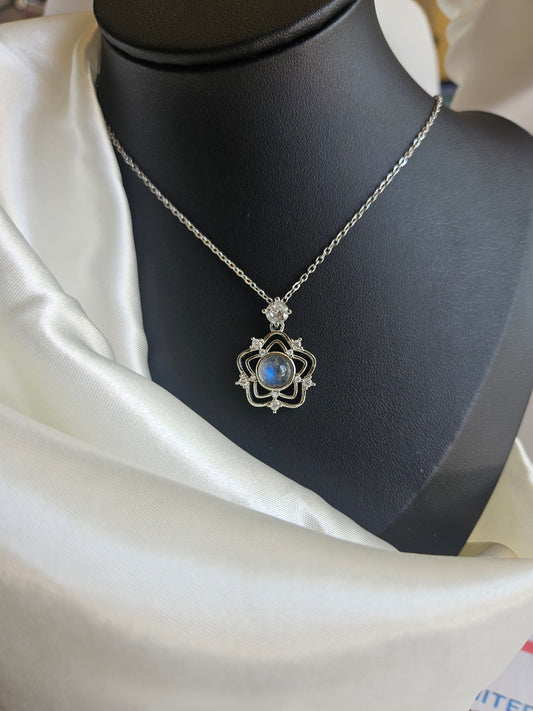 Natural Agate Star Shape Necklace