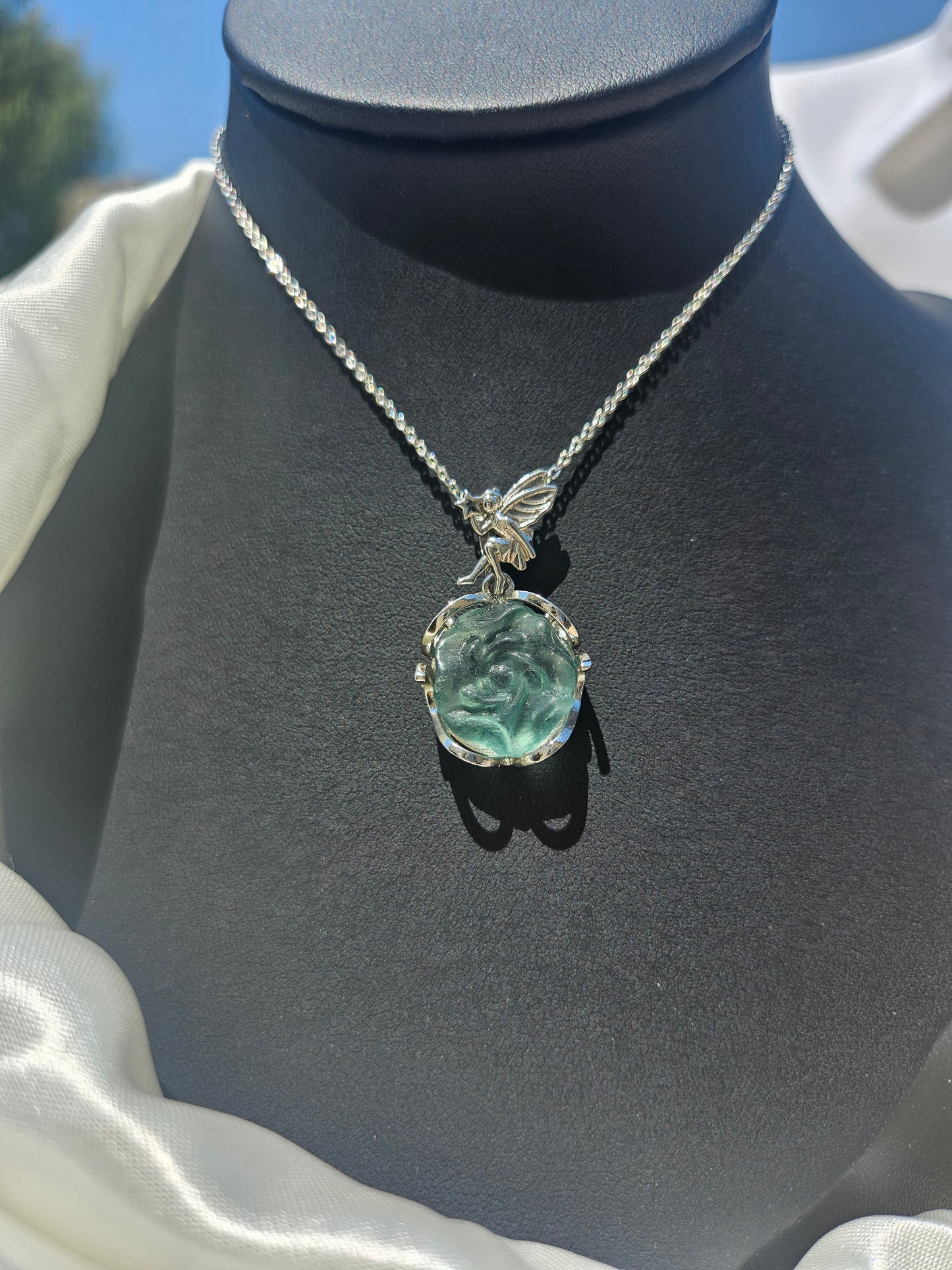 Natural Fluorite Flower Shaped Necklace Silver Plated