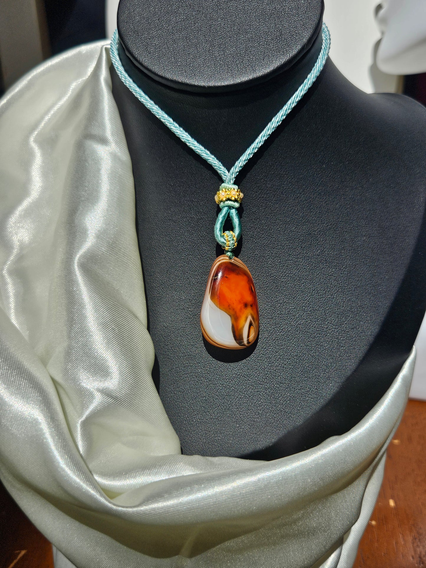 Natural agate double-sided different natural texture unique vintage pendant necklace