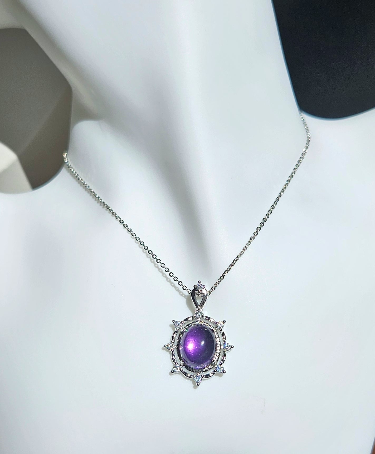 Natural Amethyst Oval Vintage Pendant Necklace