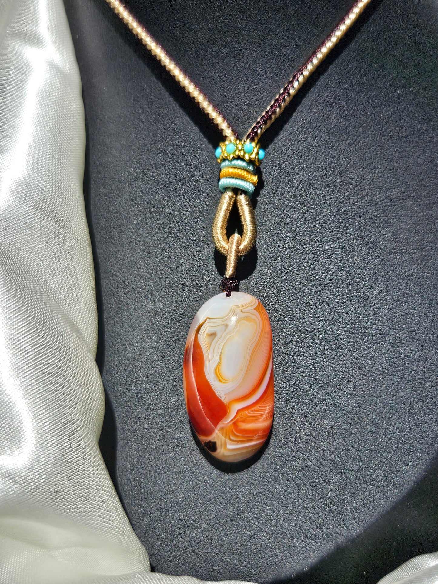 Natural agate double-sided different natural texture unique vintage pendant necklace