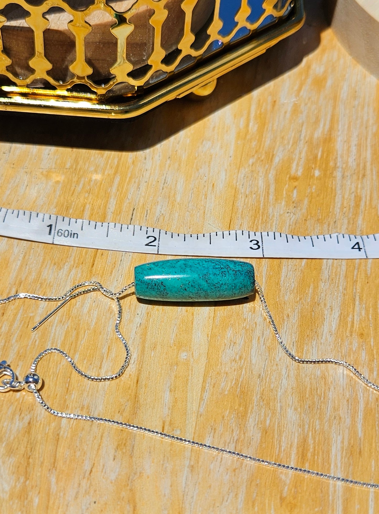 Natural Turquoise Dzi Bead Shape N
atural Texture Vintage Pendant Silver Plated Necklace