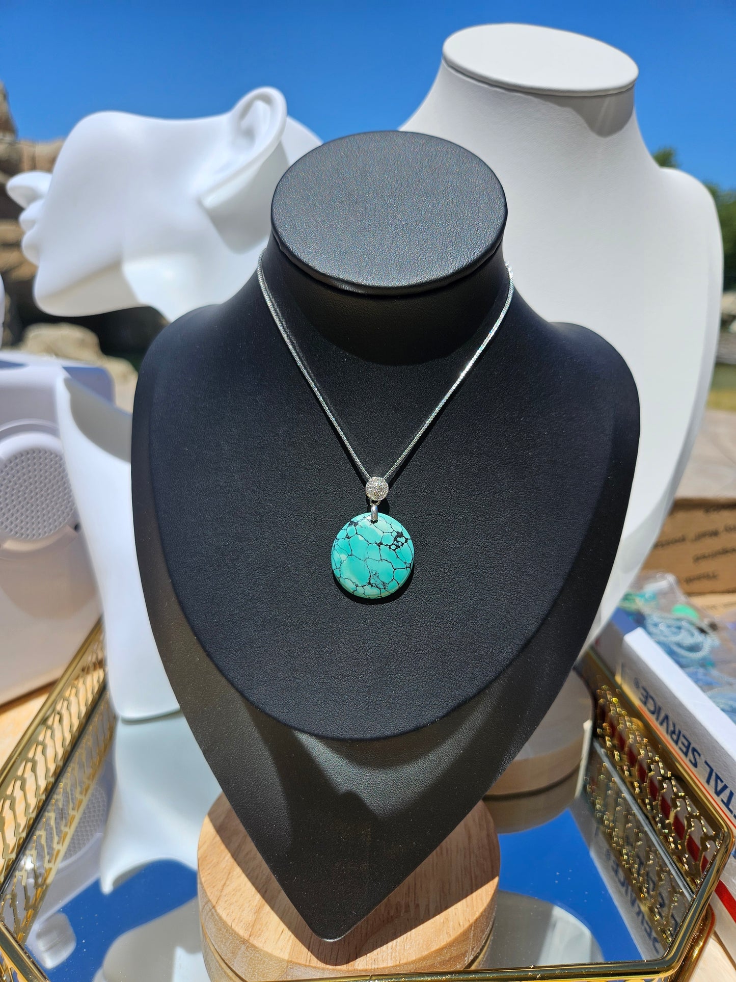 Natural Turquoise Natural Texture Vintage Round Pendant Necklace