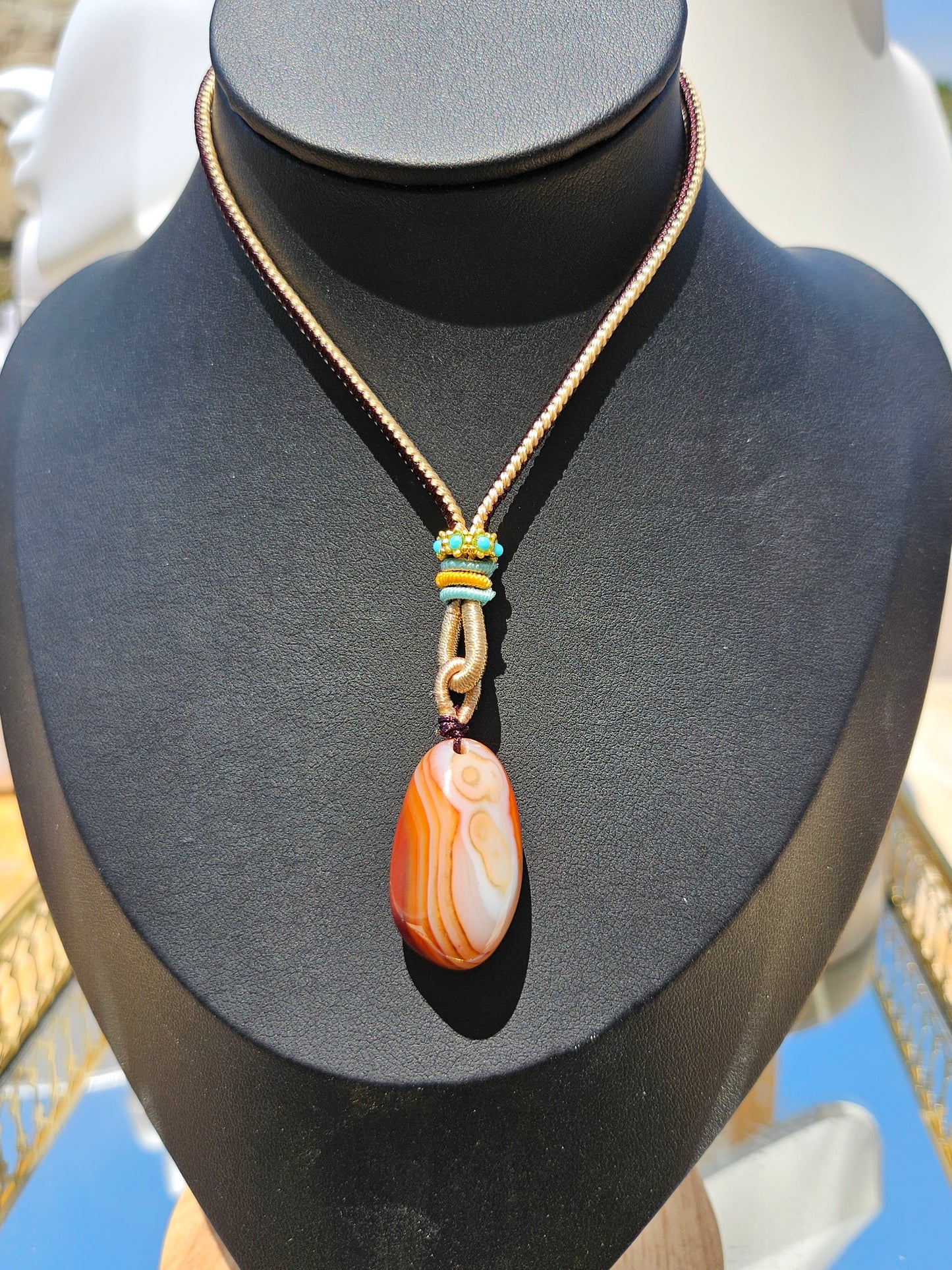Natural agate pendant necklace with natural different textures on both sides