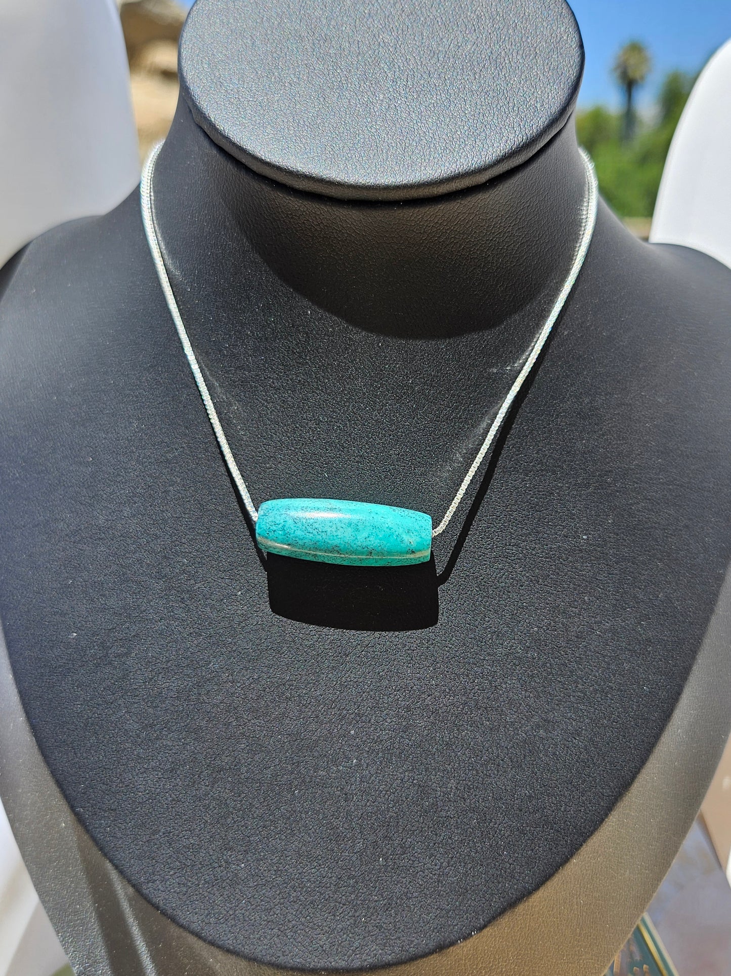 Natural Turquoise Dzi Bead Shape N
atural Texture Vintage Pendant Silver Plated Necklace