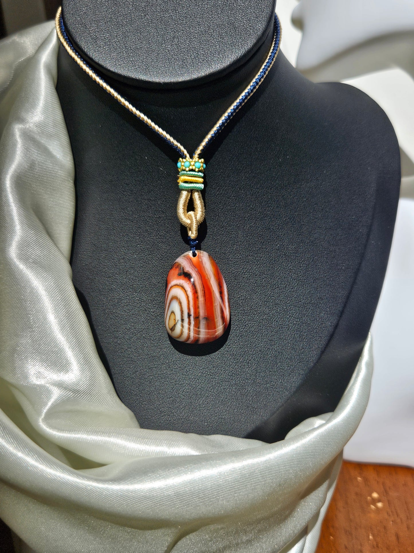Natural agate double-sided different natural texture vintage pendant necklace