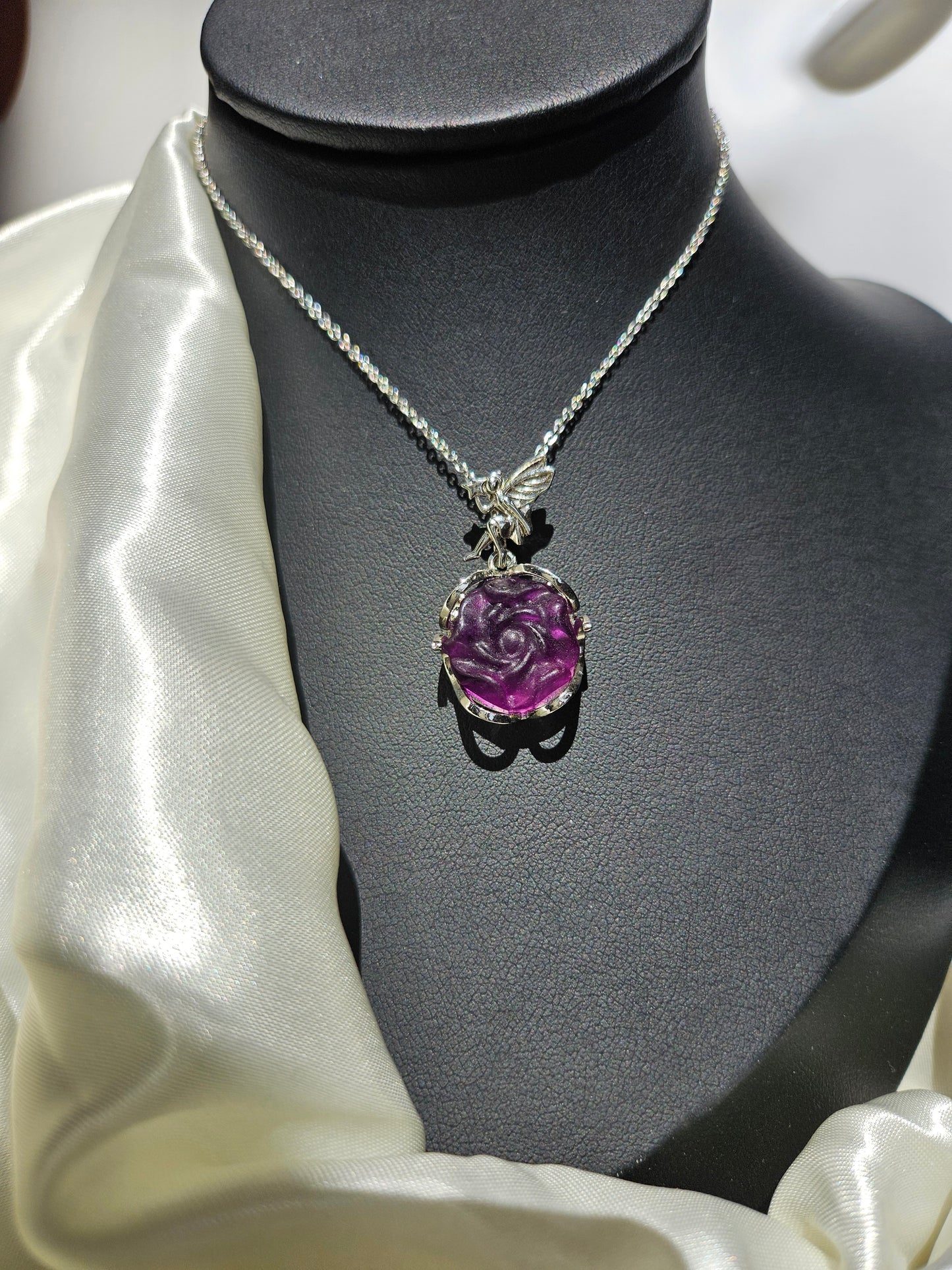 Natural Fluorite Flower Shaped Necklace Silver Plated