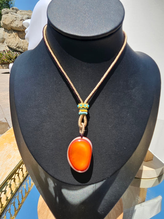 Natural agate pendant necklace with natural different textures on both sides