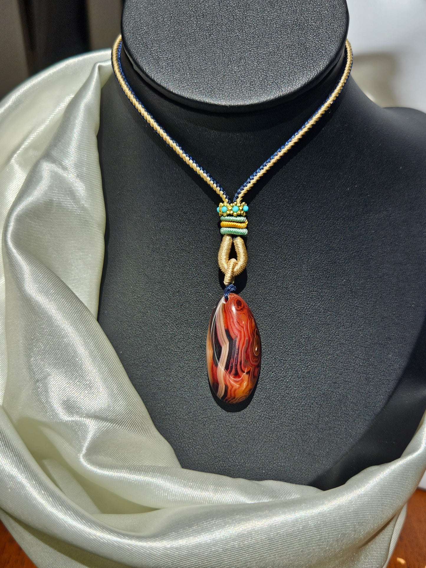 Natural agate double-sided different natural texture vintage pendant necklace